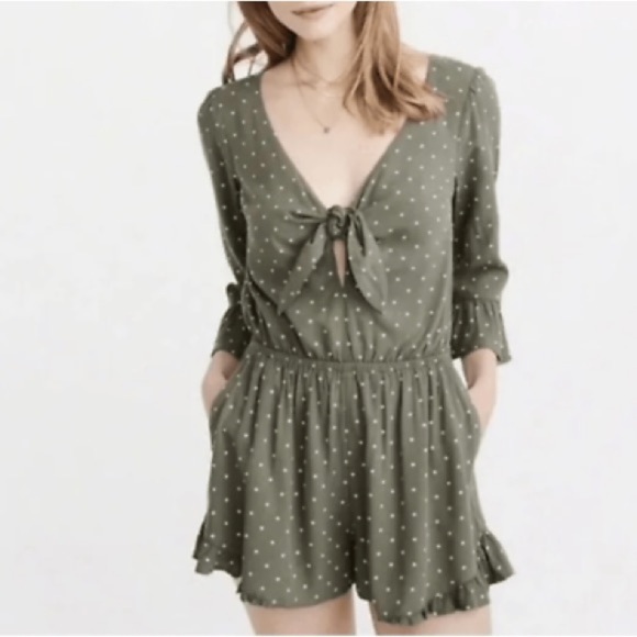 Abercrombie and fitch size small romper - Picture 3 of 6
